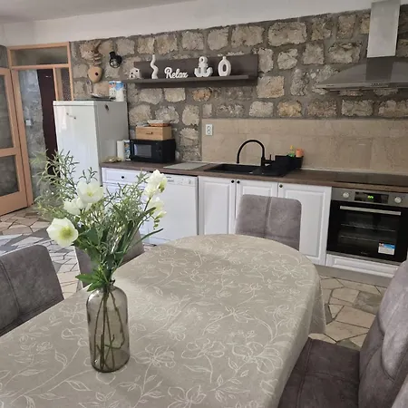 Roses Holiday home *